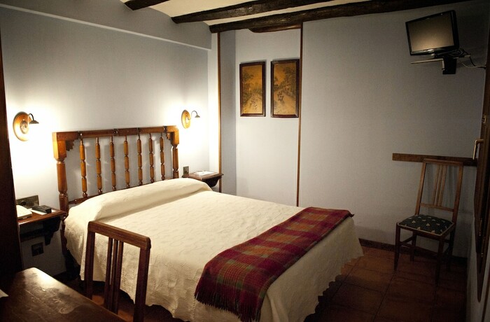 Imagen general del Hotel Hostal Santa Agueda. Foto 4