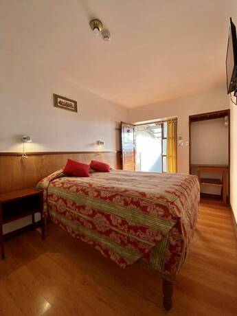 Imagen de la habitación del Hotel Hostal Saphi. Foto 14