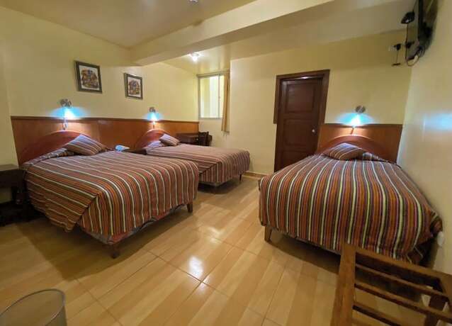 Imagen de la habitación del Hotel Hostal Saphi. Foto 17