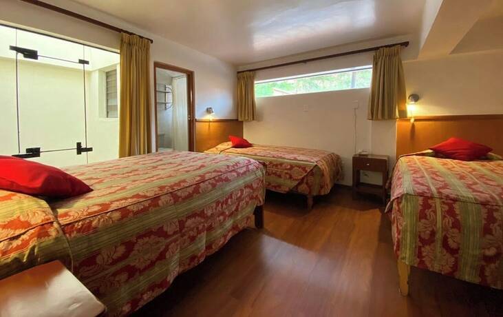 Imagen de la habitación del Hotel Hostal Saphi. Foto 18