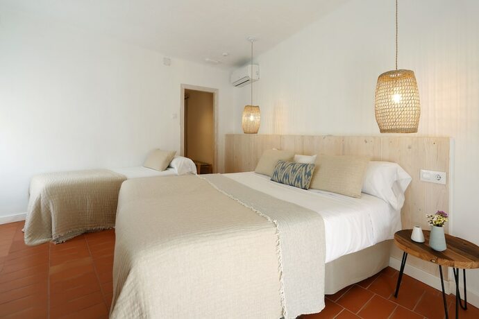 Imagen general del Hotel Hostal Ses Negres. Foto 4