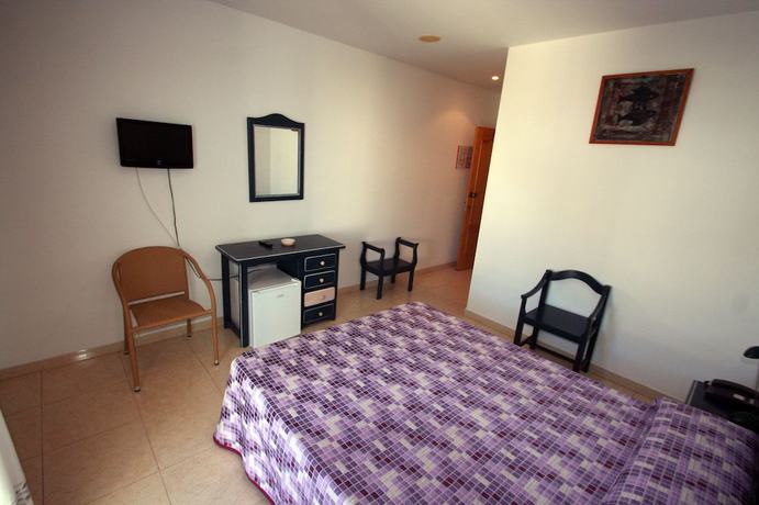 Imagen de la habitación del Hotel Hostal Sol Bahia San Jos&eacute;. Foto 3