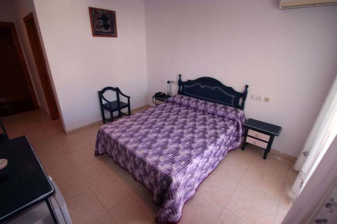 Imagen de la habitación del Hotel Hostal Sol Bahia San Jos&eacute;. Foto 12