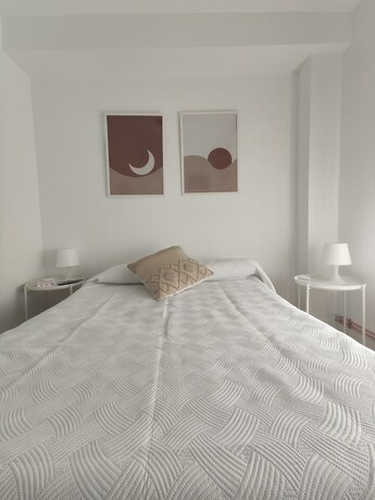 Imagen de la habitación del Hotel Hostal Sol. Foto 20