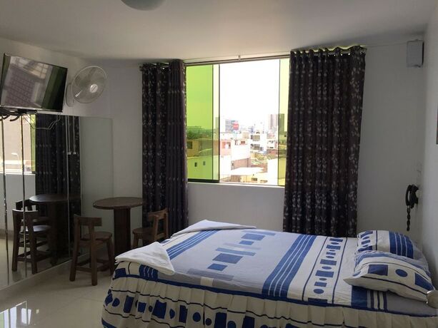 Imagen de la habitación del Hotel Hostal Sue&ntilde;os. Foto 16