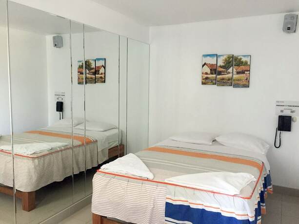 Imagen general del Hotel Hostal Sue&ntilde;os. Foto 13