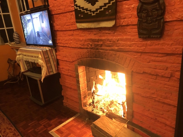 Imagen de los interiores del Hotel Hostal Taxo Yura. Foto 12