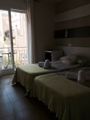 Imagen general del Hotel Hostal Termes, Sitges. Foto 3