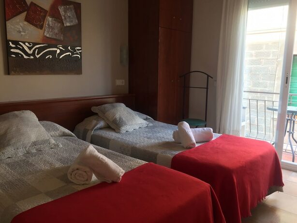 Imagen general del Hotel Hostal Termes, Sitges. Foto 8
