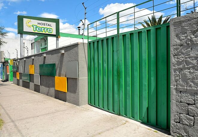 Imagen general del Hotel Hostal Terra 3 Base Aerea. Foto 5