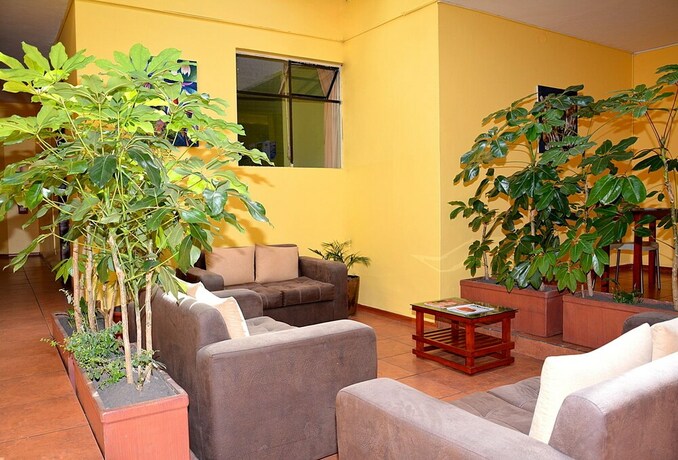Imagen general del Hotel Hostal Terra 3 Base Aerea. Foto 15