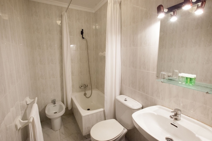 Imagen de la habitación del Hotel Hostal Terra Chá. Foto 13