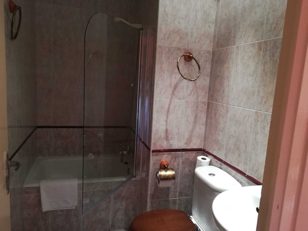 Imagen de la habitación del Hotel Hostal Torreblanca and Nuevo Eco Urbión. Foto 7