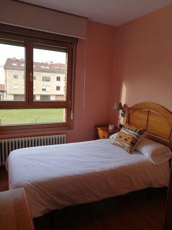 Imagen de la habitación del Hotel Hostal Torreblanca and Nuevo Eco Urbión. Foto 8