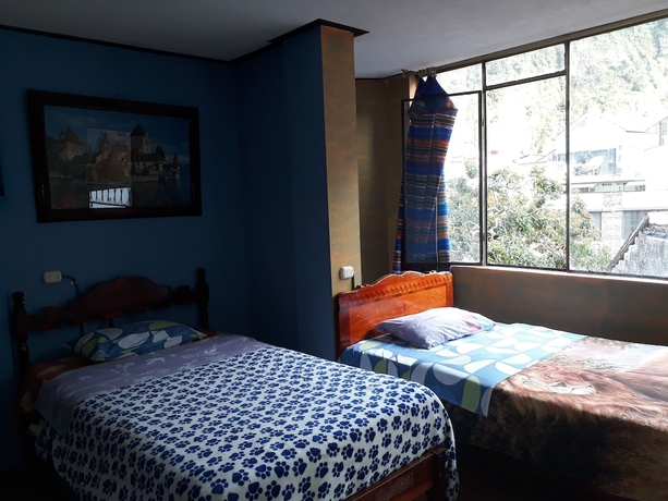 Imagen de la habitación del Hotel Hostal Transilvania. Foto 5