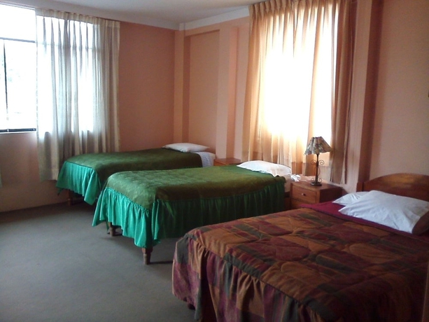 Imagen de la habitación del Hotel Hostal Tres Mascaras. Foto 5