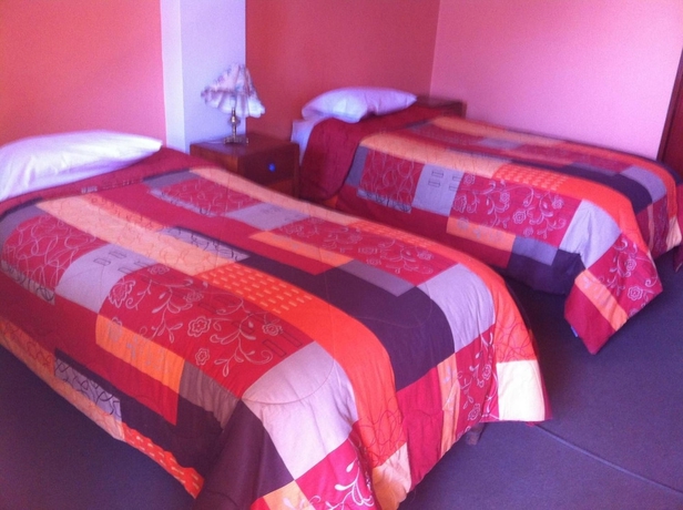 Imagen de la habitación del Hotel Hostal Tres Mascaras. Foto 11