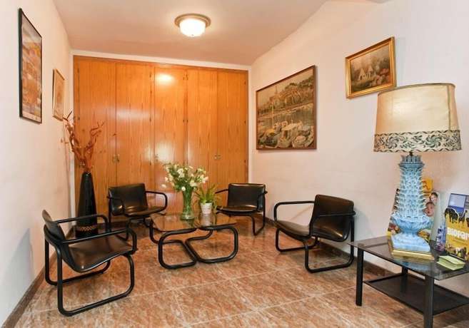 Imagen del bar/restaurante del Hotel Hostal Tropical. Foto 6