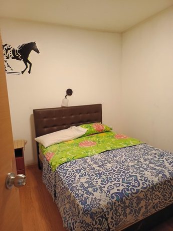 Imagen de la habitación del Hotel Hostal Urban Inn la Mariscal. Foto 9