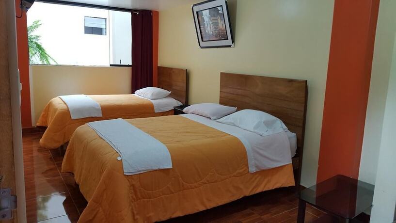 Imagen general del Hotel Hostal Urpi. Foto 8