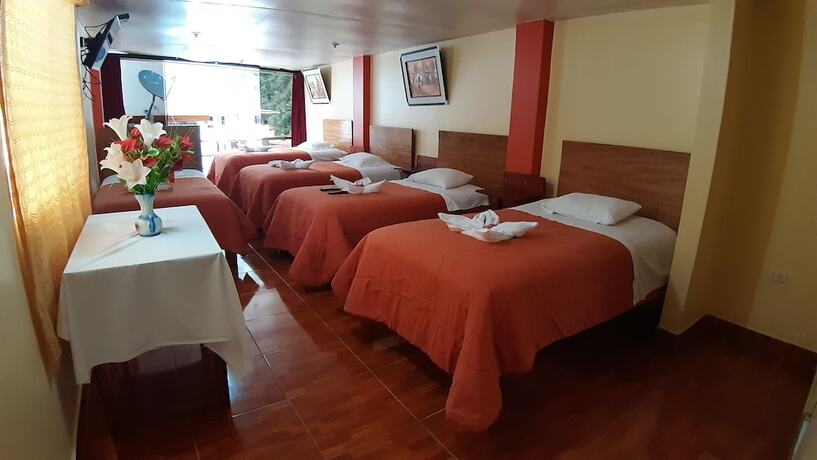 Imagen de la habitación del Hotel Hostal Urpi. Foto 20