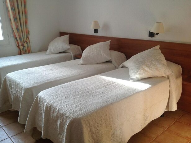 Imagen general del Hotel Hostal Veh&iacute;. Foto 4