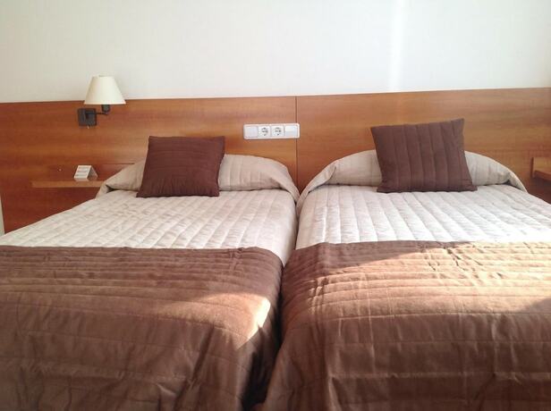 Imagen general del Hotel Hostal Veh&iacute;. Foto 17