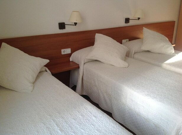 Imagen general del Hotel Hostal Veh&iacute;. Foto 18