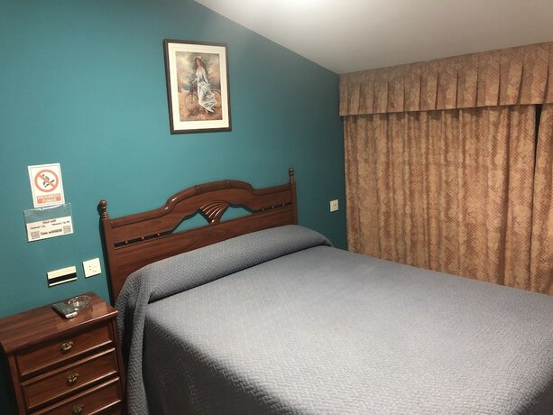 Imagen de la habitación del Hotel Hostal Venecia. Foto 20
