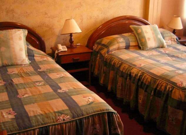 Imagen general del Hotel Hostal Versalles. Foto 3