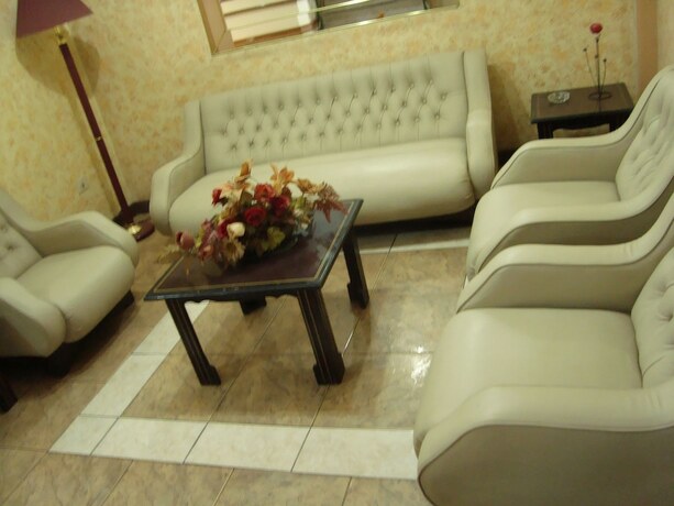 Imagen general del Hotel Hostal Versalles. Foto 8