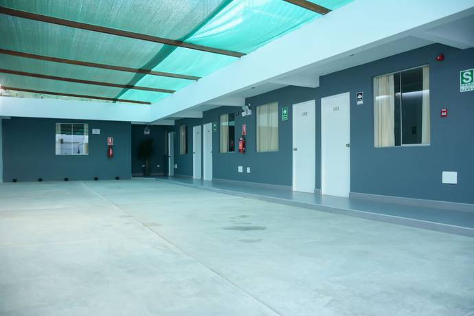 Imagen de los interiores del Hotel Hostal Villa Santa. Foto 20