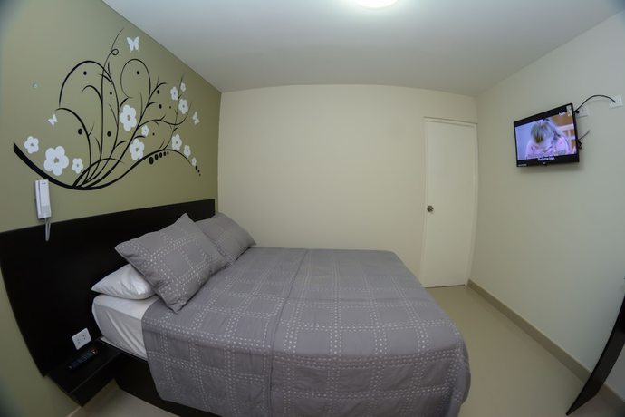 Imagen de la habitación del Hotel Hostal Villa Santa. Foto 12