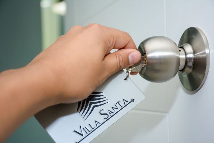 Imagen de los exteriores del Hotel Hostal Villa Santa. Foto 17