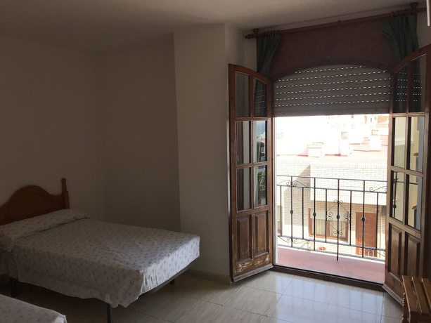 Imagen de la habitación del Hotel Hostal Villa de Garrucha. Foto 6