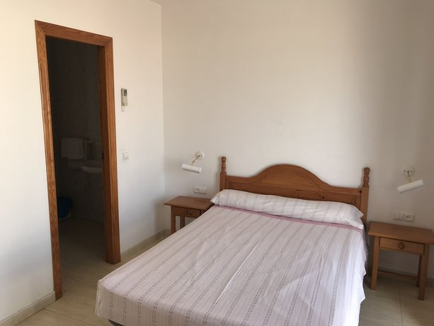 Imagen de la habitación del Hotel Hostal Villa de Garrucha. Foto 10