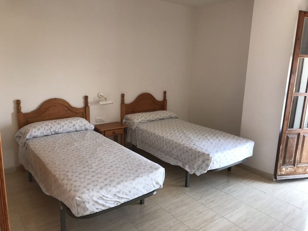 Imagen de la habitación del Hotel Hostal Villa de Garrucha. Foto 12