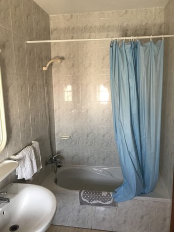 Imagen de la habitación del Hotel Hostal Villa de Garrucha. Foto 13