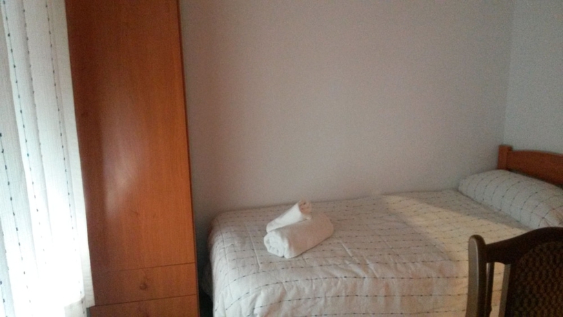 Imagen de la habitación del Hotel Hostal Virgen del Pilar. Foto 4