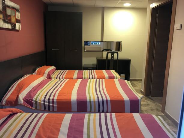Imagen de la habitación del Hotel Hostal Zubi XXI. Foto 13