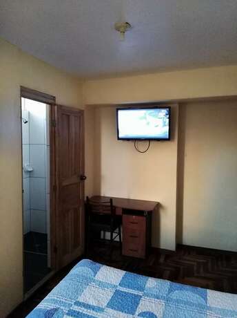 Imagen de la habitación del Hotel Hostal Zumaki. Foto 15