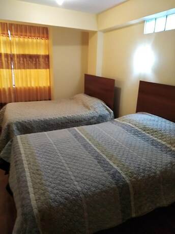 Imagen general del Hotel Hostal Zumaki. Foto 11