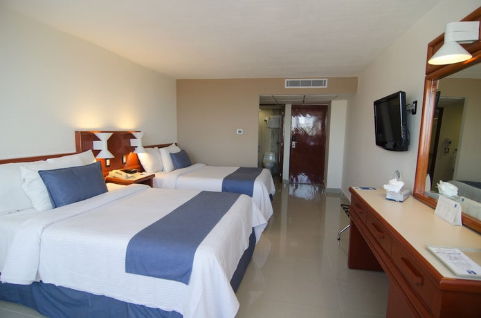 Imagen de la habitación del Hotel Hostal de Cort&eacute;s. Foto 8