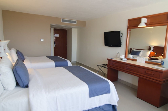 Imagen de la habitación del Hotel Hostal de Cort&eacute;s. Foto 9