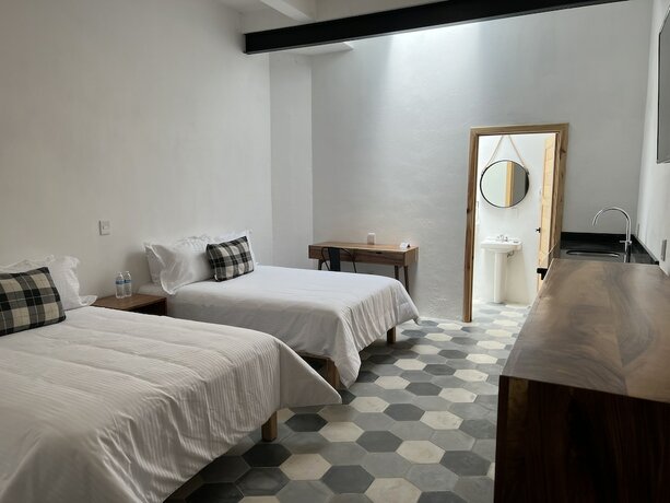 Imagen de la habitación del Hotel Hostal de la Monta&ntilde;a. Foto 18