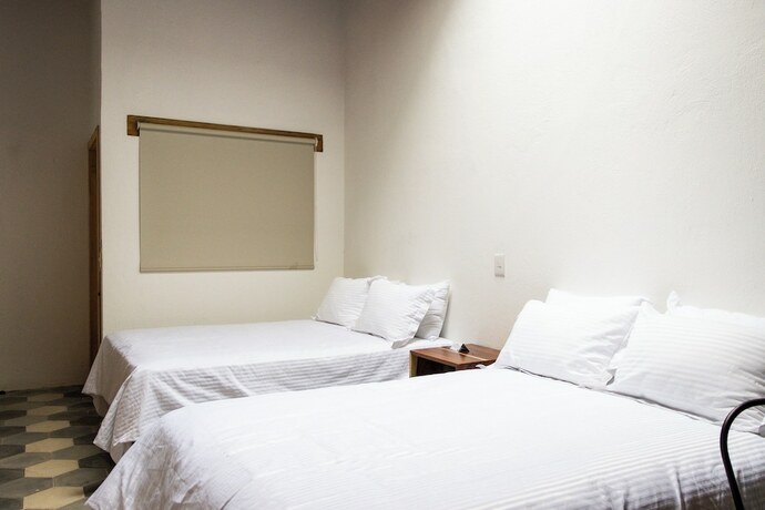 Imagen general del Hotel Hostal de la Monta&ntilde;a. Foto 4