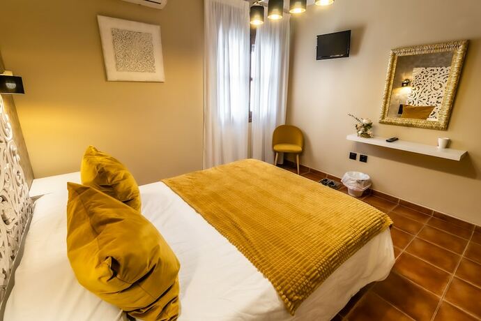 Imagen general del Hotel Hostal el Bomba. Foto 2