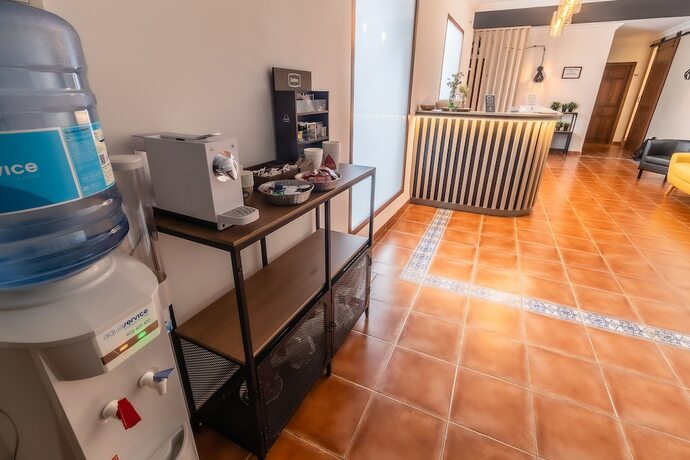 Imagen general del Hotel Hostal el Bomba. Foto 5