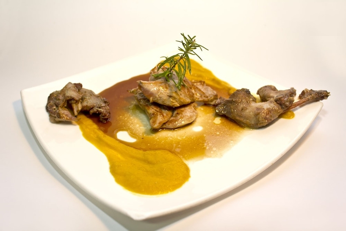 Imagen del bar/restaurante del Hotel Hostal el Mirador de Atienza. Foto 8