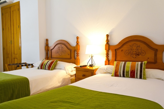 Imagen de la habitación del Hotel Hostal el Mirador de Atienza. Foto 11